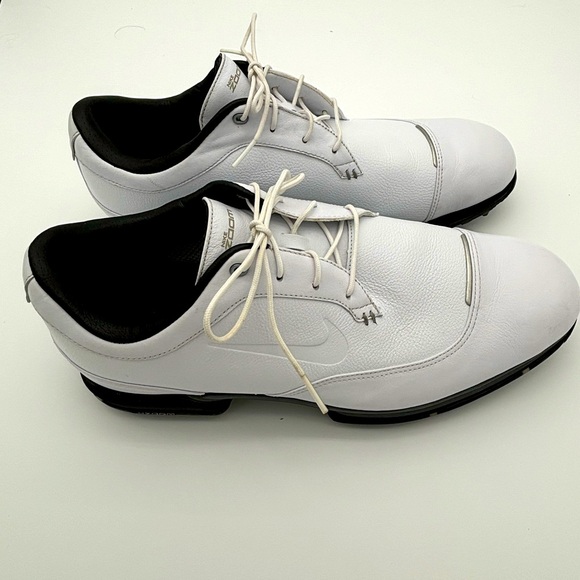 Nike Tour Premium Men’s Golf Shoe *RARE*, Size 11.5 - Picture 4 of 6